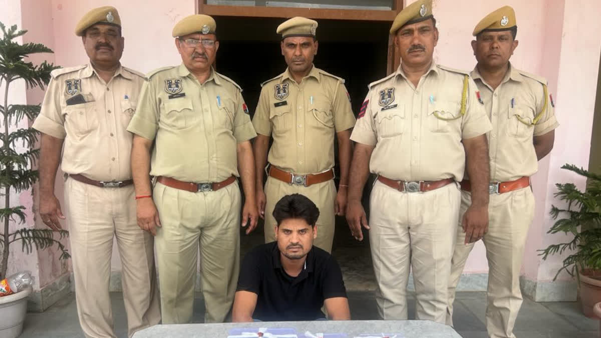 interstate arms smuggler arrested with weapons in Jaipur