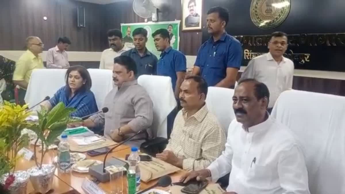 Minister Mithilesh Thakur holds meeting of 20 Sutri program implementation committee in Jamshedpur