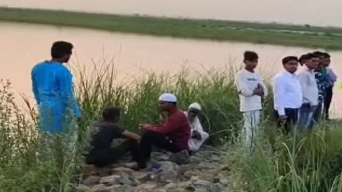 Boy Drowned in Yamuna यमुना नदी में डूबा 12 वर्षीय लड़का, रेस्क्यू