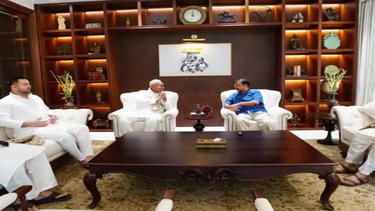 Nitish Meets Kejriwal