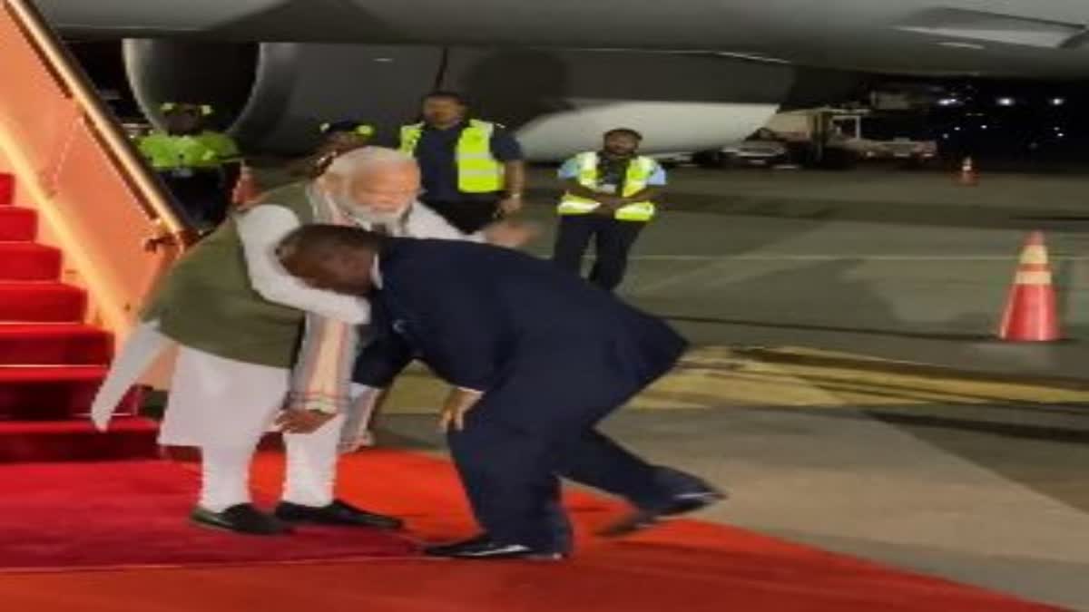 PM James Marape seeks blessings of PM Narendra Modi