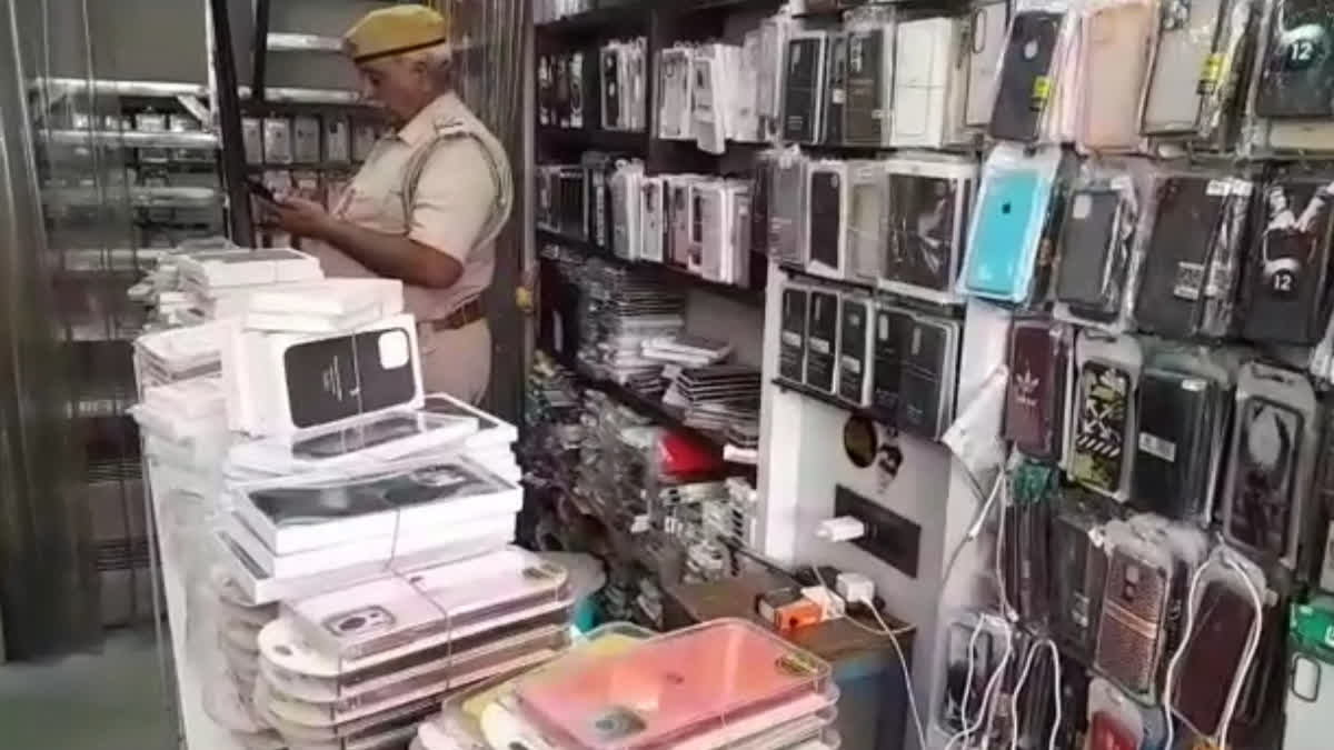 Fake mobile accessories seized