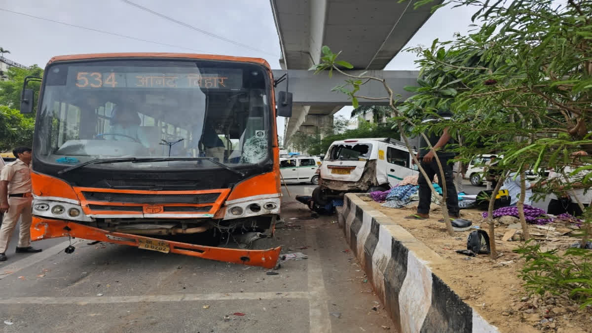 DTC bus after the accident in New Delhi