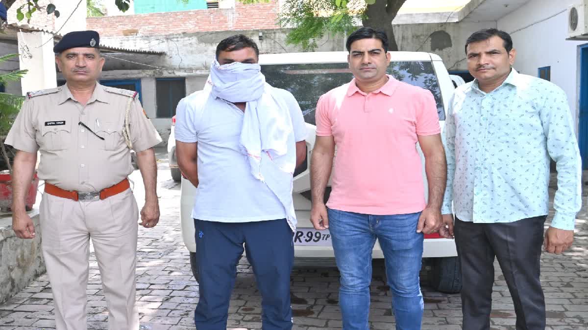 Jail warden arrested in Panipat