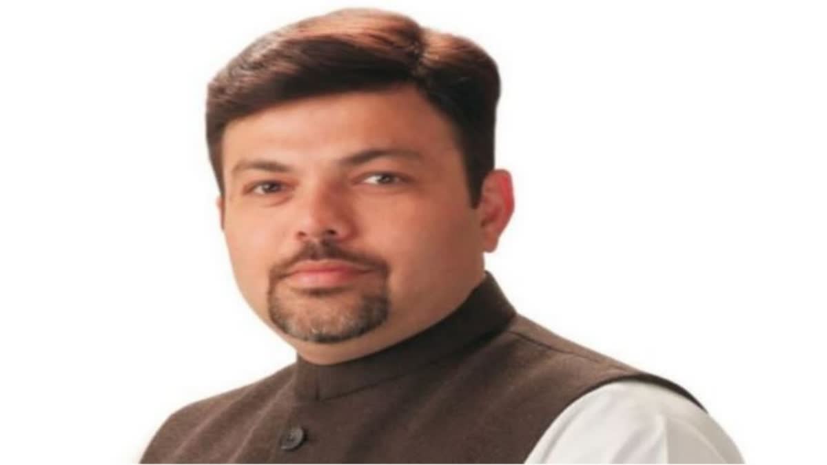 former MLA Ashish Deshmukh