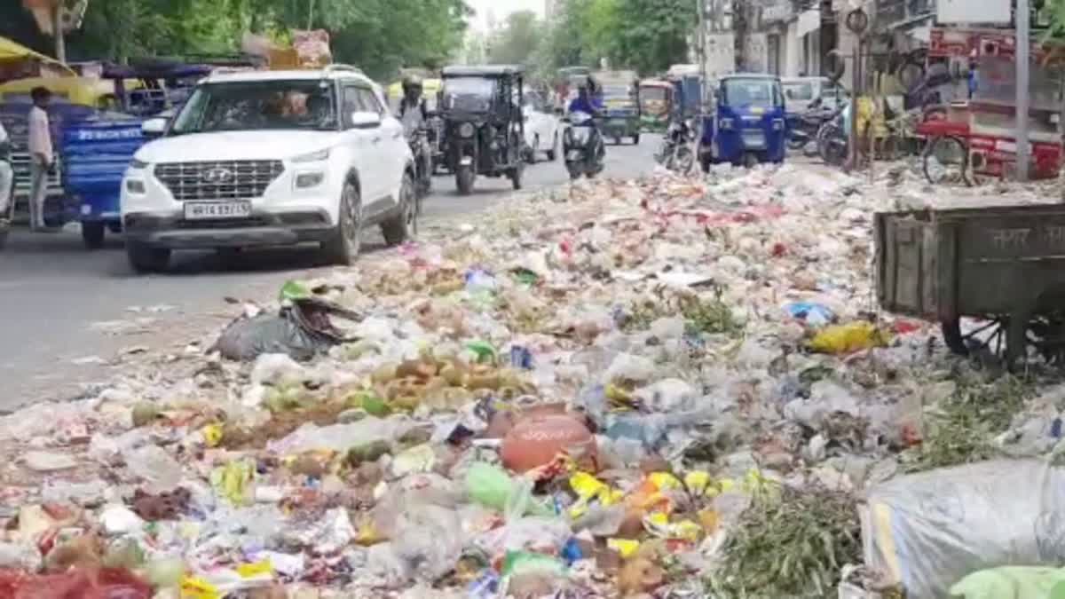 sanitation workers strike in gurugram