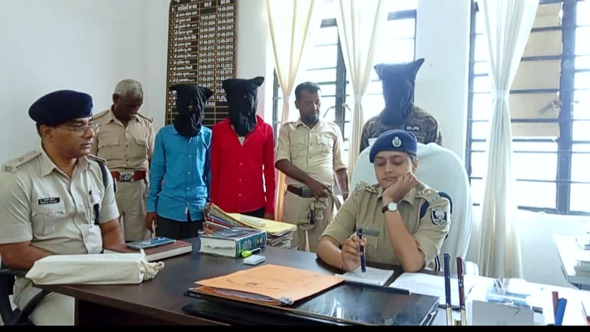 सीतामढ़ी में तीन अपराधी गिरफ्तार