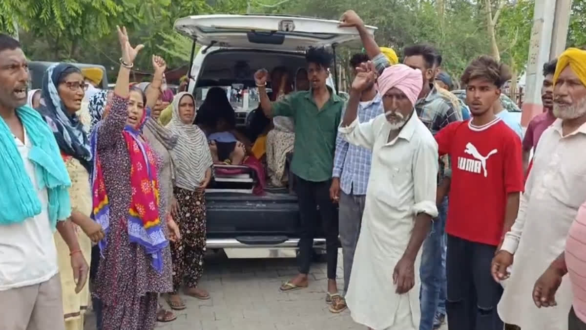 People surrounded the SSP office in Barnala