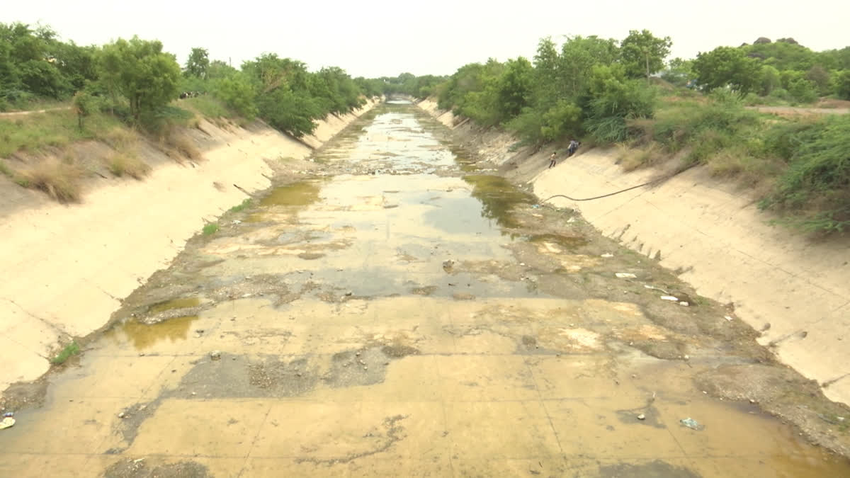 SRSP Kakatiya canal in dilapidated state