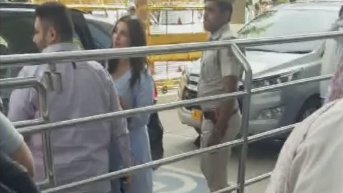 Parineeti chopra reaches udaipur