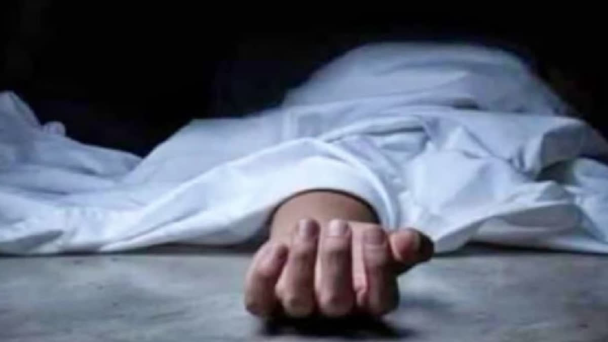 MAN AND HIS FRIENDS KILL GIRLFRIEND AND BURN HER BODY IN AHMEDABAD