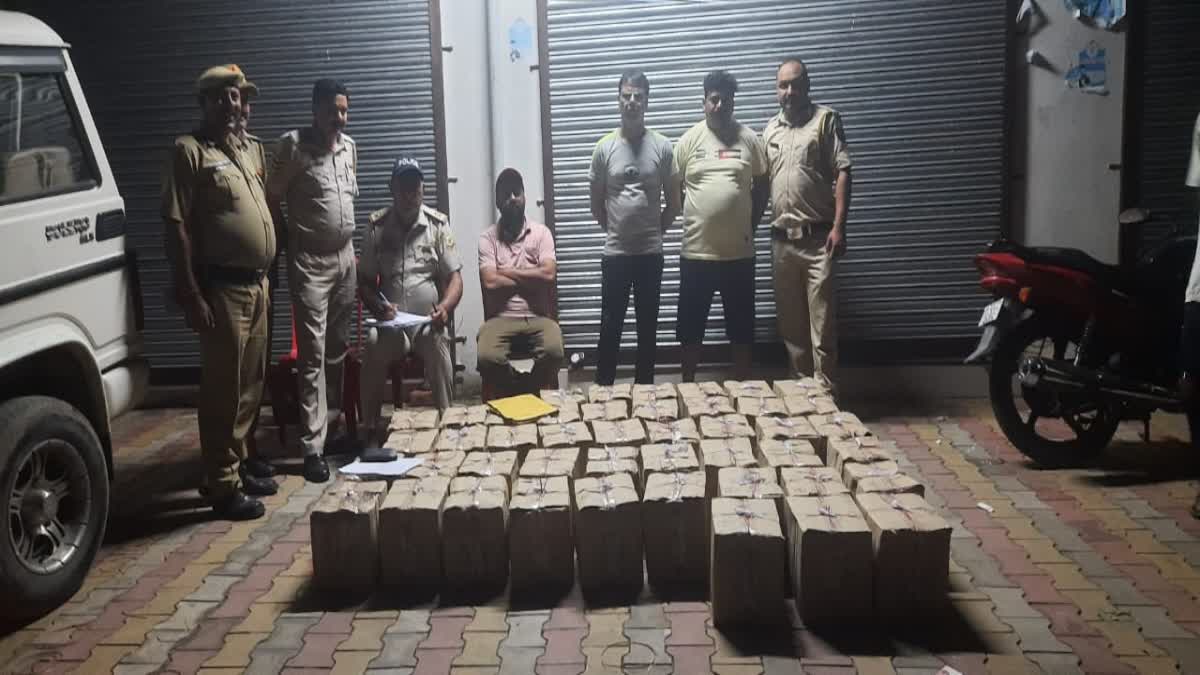 2liquor smugglers arrested in illegal liquor case