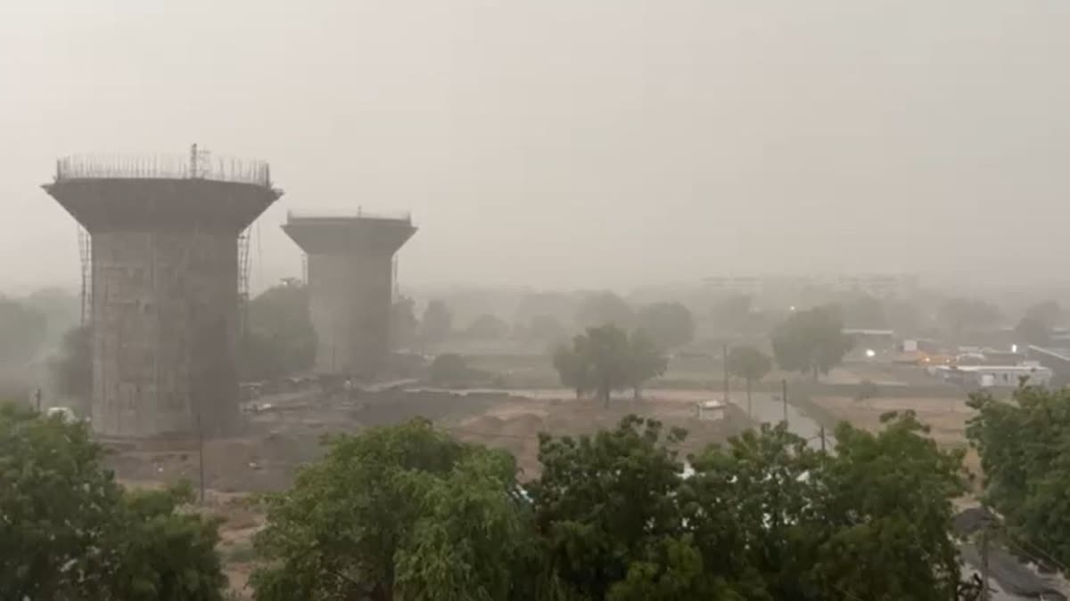 heavy-rain-in-2-hours-with-lightning-in-ahmedabad