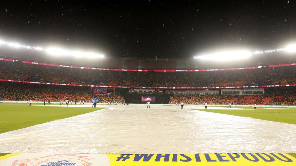 IPL finals: Loyal CSK fans rejig itinerary after washout but fans complaint about entry-exit issues