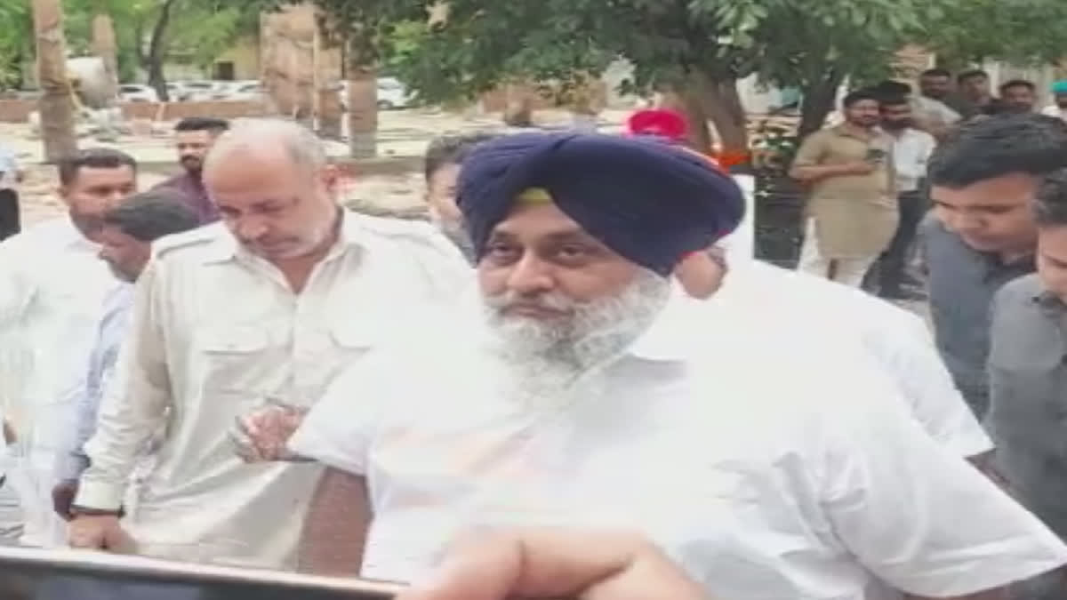 Sukhbir Singh Badal appeared in the Faridkot court in the Kotakpura shooting case