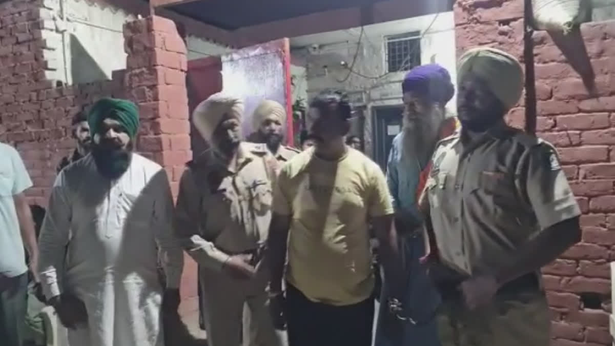 In the name of getting a job in Amritsar, people were cheated of lakhs of rupees