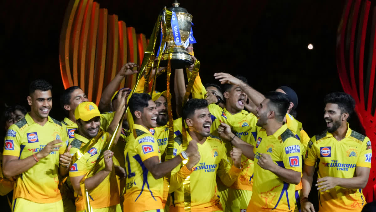 IPL 2023  Chennai Super Kings  IPL Final  MS Dhoni  IPL Champions 2023  cricketers praised csk  ipl  ipl champions  ഗൗതം ഗംഭീര്‍  സച്ചിന്‍ ടെണ്ടുല്‍ക്കര്‍  ഐപിഎല്‍  ചെന്നൈ സൂപ്പര്‍ കിങ്‌സ്  എംഎസ് ധോണി  ഐപിഎല്‍ ഫൈനല്‍