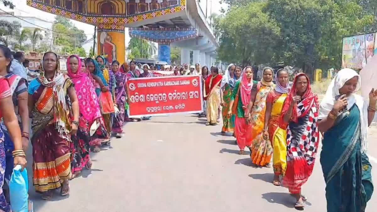 kendu leaf pluckers association  protest