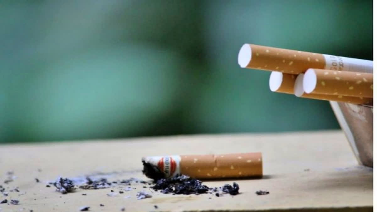 Canada to become 1st country to put health warnings on individual cigarettes