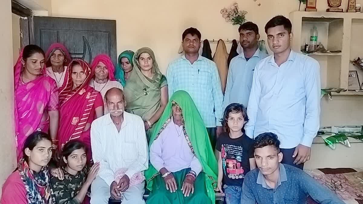 Septuagenarian Hanuman Saini returns home after 33 years in Rajasthan's Alwar