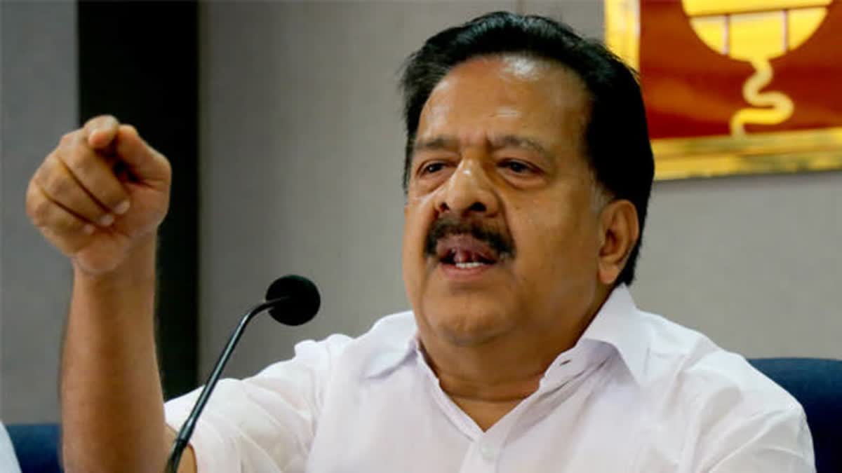 Ramesh Chennithala on Loka Kerala Sabha  Loka Kerala Sabha Sponsorship  Ramesh Chennithala  Loka Kerala Sabha  Loka Kerala Sabha 2023  മുൻ പ്രതിപക്ഷ നേതാവ് രമേശ് ചെന്നിത്തല  രമേശ് ചെന്നിത്തല  എഐ കാമറക്കെതിരെ തിരിഞ്ഞ് പ്രതിപക്ഷം  പ്രതിപക്ഷം  എഐ കാമറ  ലോക കേരള സഭ