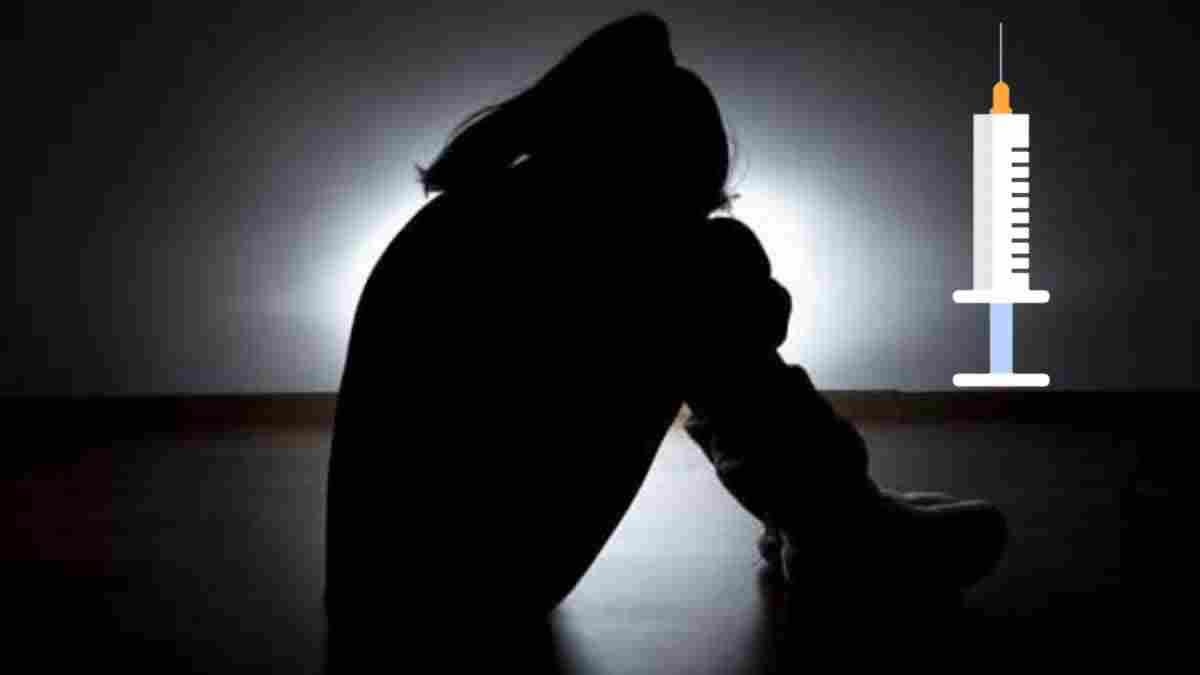 MOTHER GAVE DRUG INJECTIONS TO DAUGHTER AND TORTURED in andhrapradesh