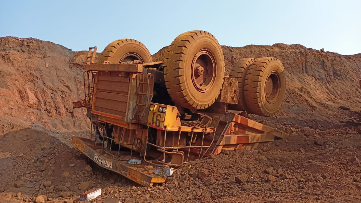 dumper crashed in Kiriburu cell mine of Chaibasa