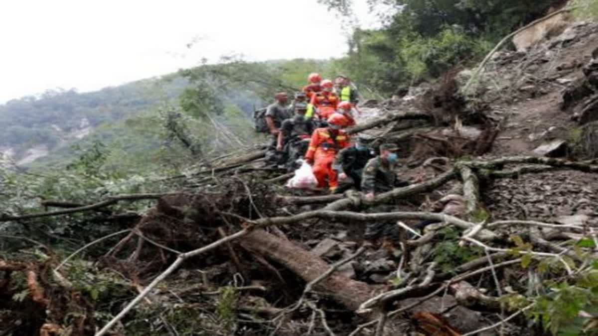 China mountain collapse: 14 ମୃତ,5 ନିଖୋଜ