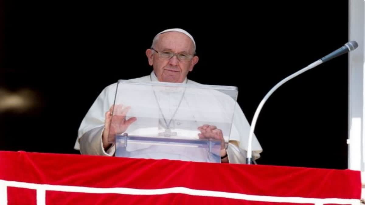 Pope Francis condoles loss of lives in Odisha Train Accident