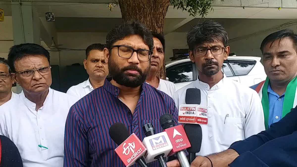 Jignesh Mevani Demand : મેવાણીની ડીજીપીને રજૂઆત, કાકોશીમાં ક્રિકેટ મેચની બબાલમાં દલિત પર હુમલાની ઘટનામાં વધુ કલમો ઉમેરો