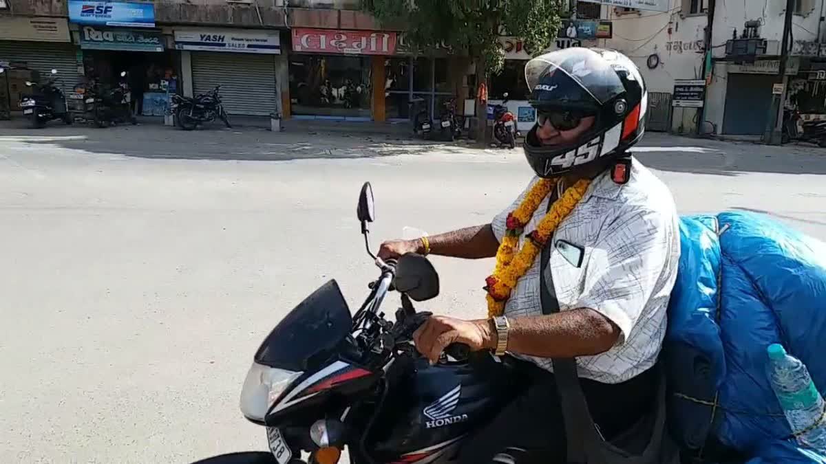 Junagadh News : 65 વર્ષના ચંદ્રકાંતભાઈનું યુવાનોને શરમાવે તેવું સાહસ, બાઈક પર પૂર્ણ કરી લેહ લદ્દાખની યાત્રા