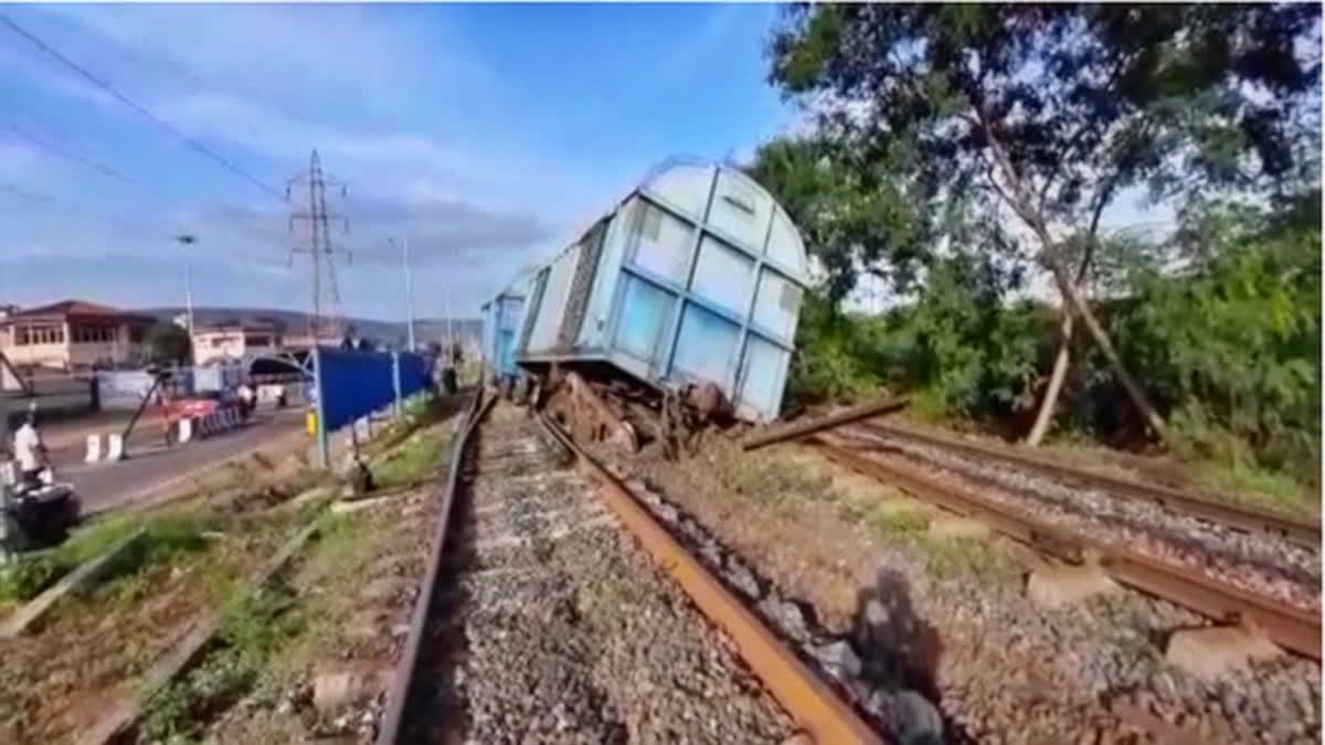 Madhya Pradesh: Two wagons of goods train carrying LPG derail in Jabalpur
