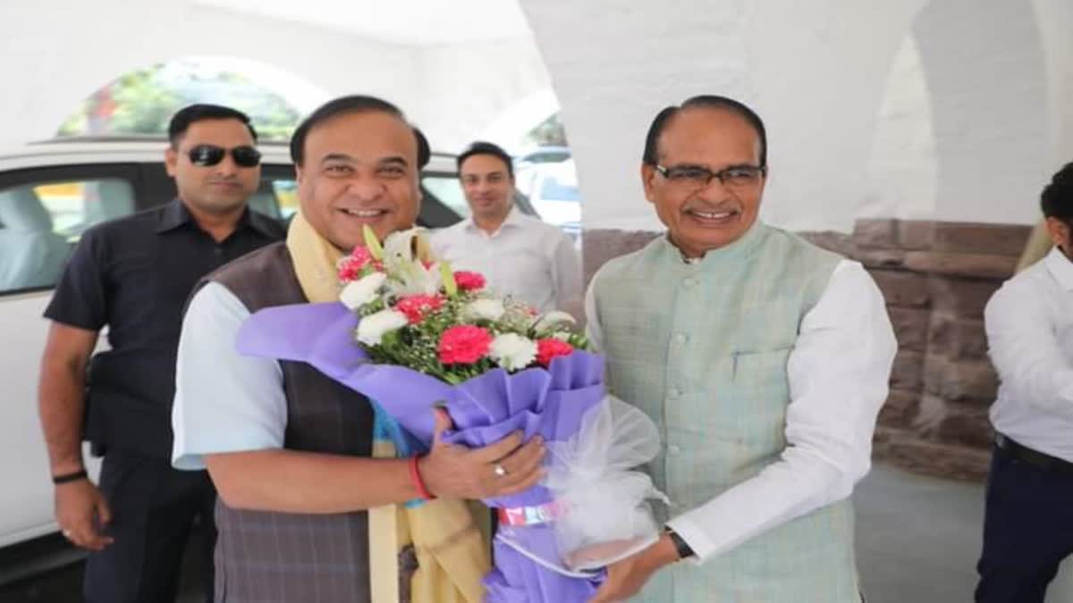 Assam CM meets Shivraj Singh Chauhan