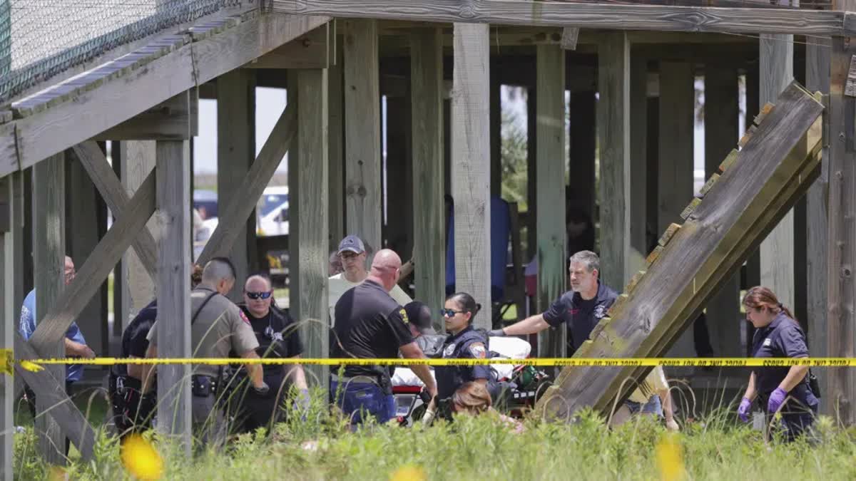 elevated walkway collapse in Texas