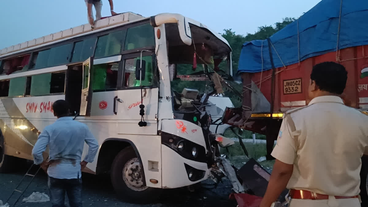 Bus coming from Bihar met with accident