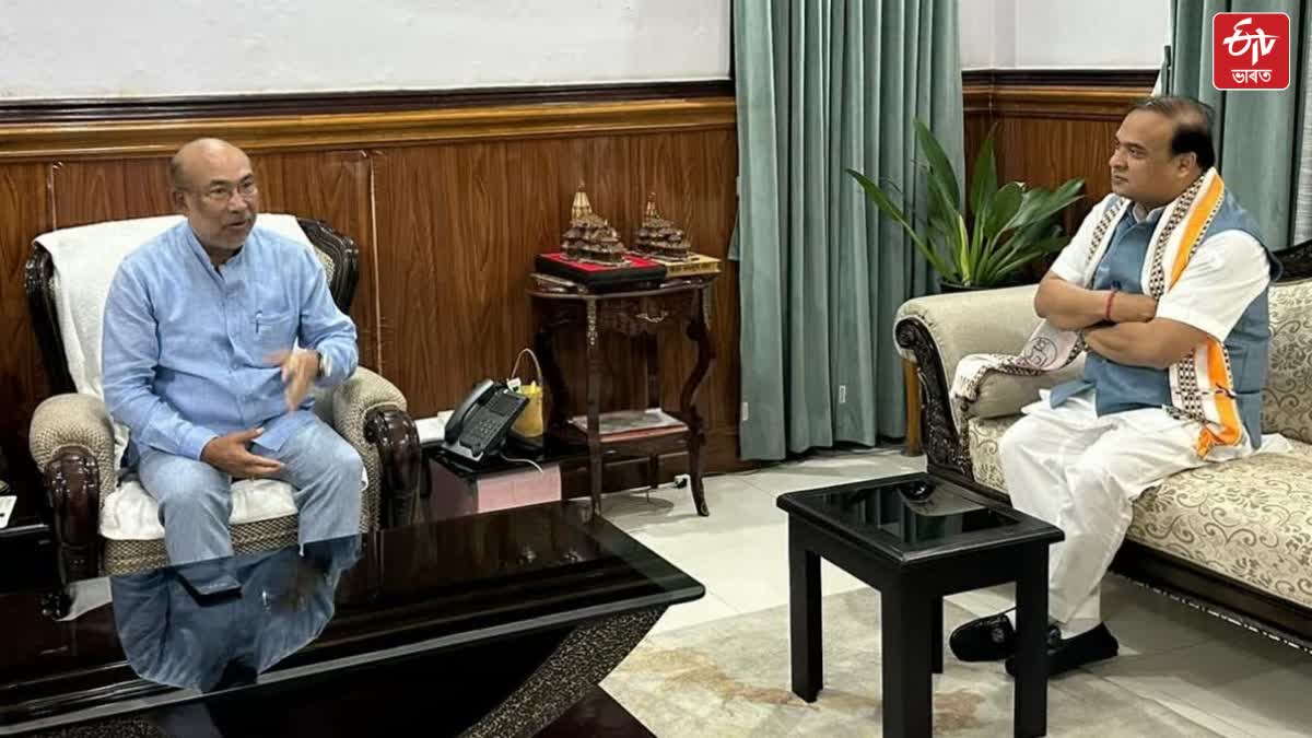 Assam CM Himanta Biswa Sarma meets Manipur counterpart Biren Singh in Imphal