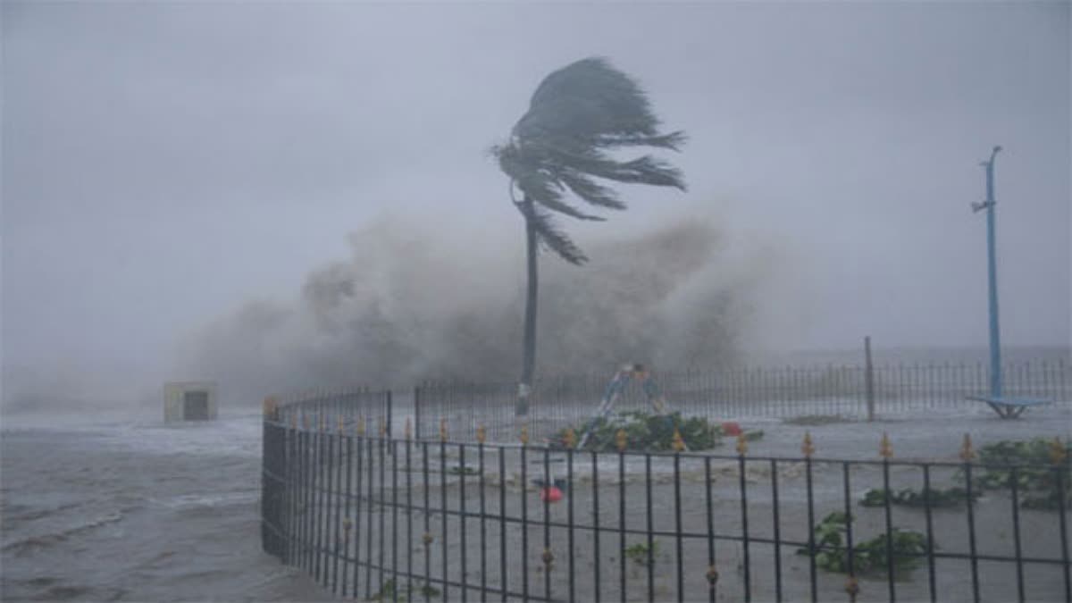 biporjoy-cyclone-news-today-imd-issues-cyclone-alert-for-gujarat