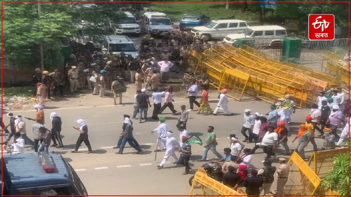 Farmers protest