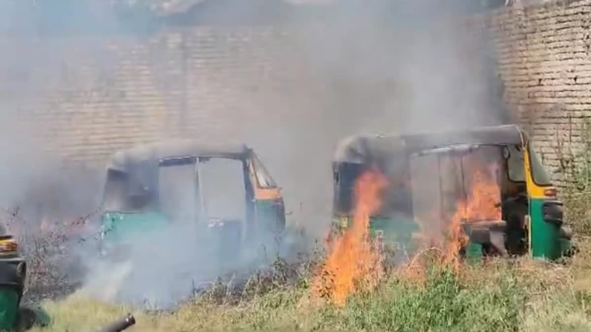 Vehicles caught fire parked in police station