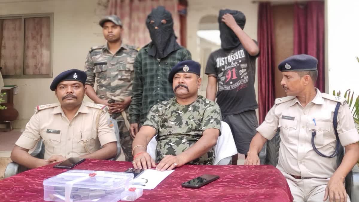 Gumla Police Arrested Two Criminals