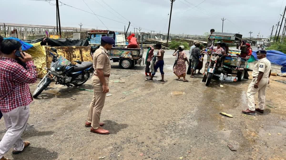 Cyclone Biparjoy બિપરજોય વાવાઝોડાની અસર શરુ, રાજુલા અને જાફરાબાદના દરિયામાં ભારે કરંટ વચ્ચે લોકોને ખસેડાયાં