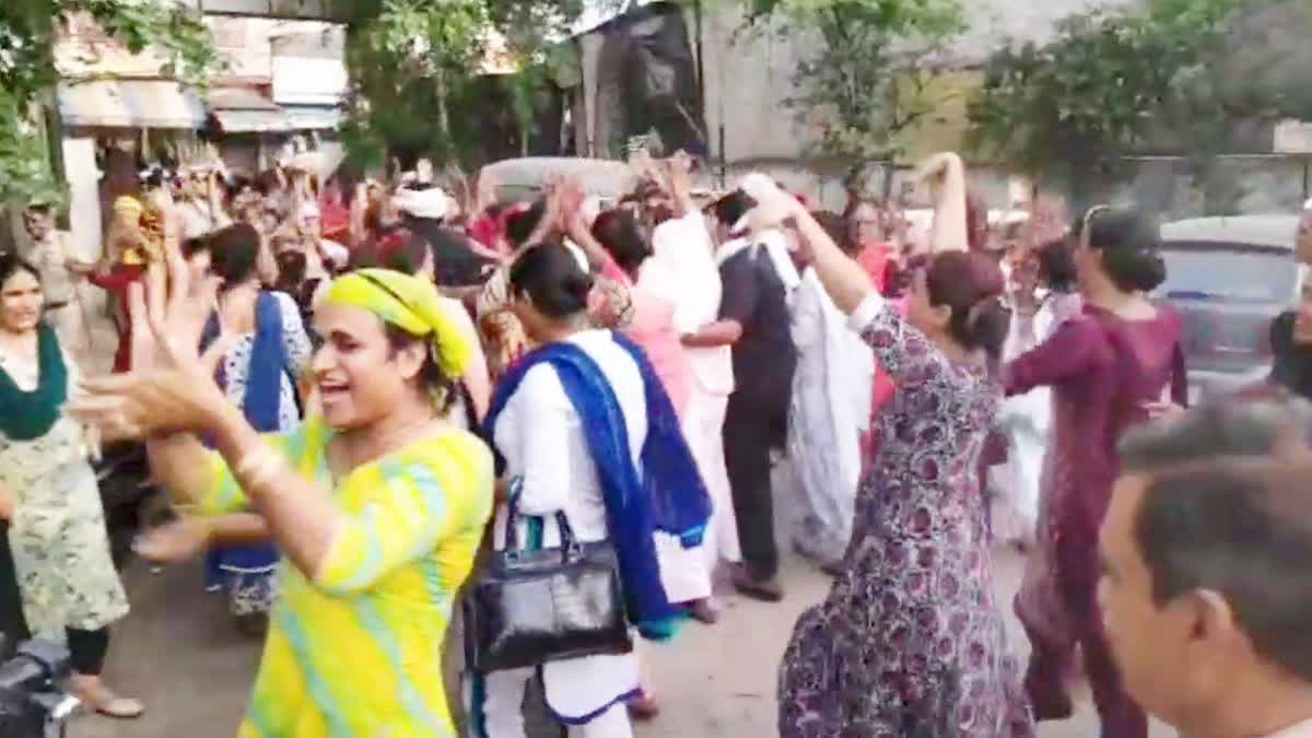 Two eunuchs groups clashed in Rohtak