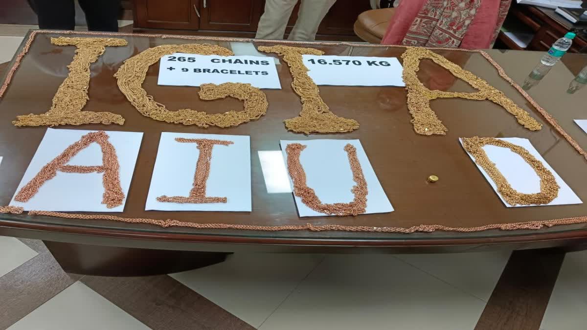 Two Uzbek nationals arrested at Delhi airport for smuggling 16.5 kg gold