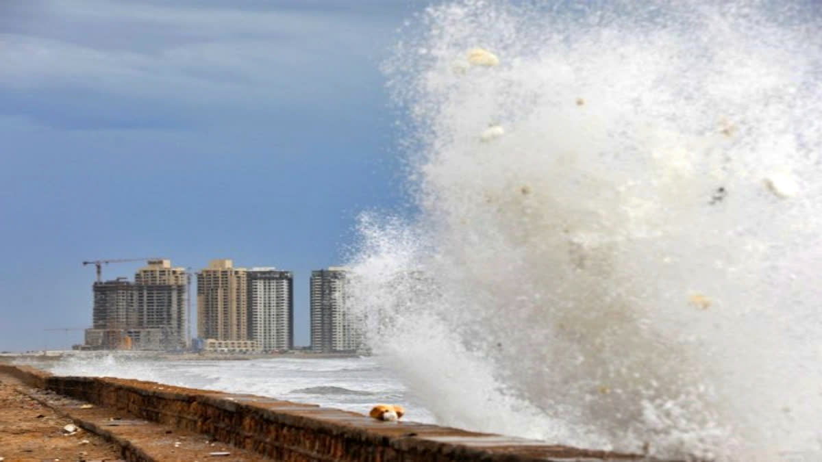 Cyclone Biparjoy to hit Sindh's Keti Bandar today