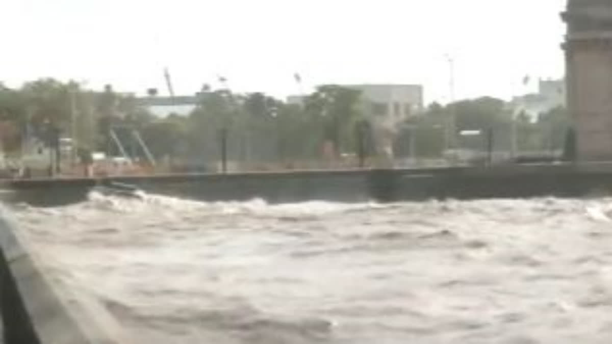 Cyclone 'Biparjoy': Rough seas at 'Gateway of India'