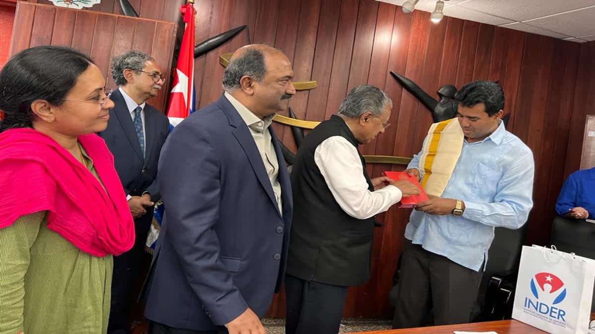 After US Trip CM Pinarayi Vijayan  CM Pinarayi Vijayan and ministers  CM Pinarayi Vijayan and ministers at Cuba  Cuba  Pinarayi Vijayan  United states visit  യുഎസ് സന്ദര്‍ശനം കഴിഞ്ഞ് മുഖ്യമന്ത്രി  മുഖ്യമന്ത്രിയും സംഘവും ഹവാനയില്‍  യുഎസ് സന്ദര്‍ശനം  ആരോഗ്യ കായിക മേഖല  സഹകരണം നീട്ടി ക്യൂബ  ക്യൂബ  ഹവാന ഡെപ്യൂട്ടി ഗവര്‍ണര്‍  ക്യൂബയിലെ ഇന്ത്യന്‍ അംബാസിഡര്‍  ഇന്ത്യന്‍ അംബാസിഡര്‍  മുഖ്യമന്ത്രി  ക്യൂബന്‍ തലസ്ഥാനമായ ഹവാന  വീണ ജോര്‍ജ്  ലോക കേരള സഭ  ലോക കേരള സഭ മേഖല സമ്മേളനം  Loka Kerala Sabha