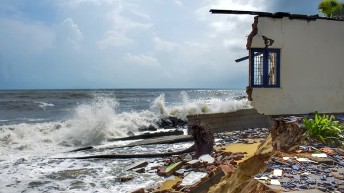 Cyclone Biparjoy Landfall: ગુજરાતમાં તબાહી બાદ બિપરજોય હવે રાજસ્થાન તરફ આગળ વધી રહ્યું છે, દિલ્હી સહિત આ 4 રાજ્યોમાં ભારે વરસાદનું એલર્ટ