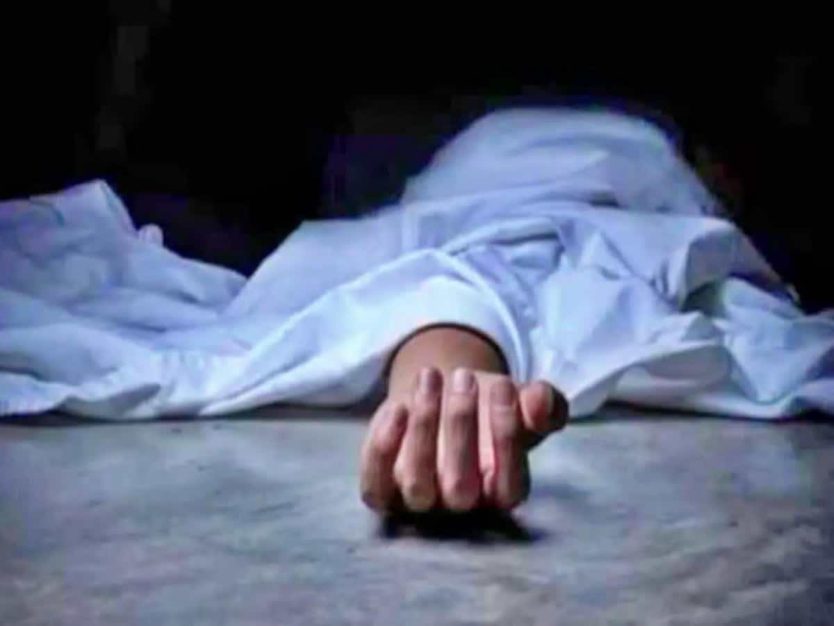 ஒரே குடும்பத்தைச் சேர்ந்த 7 பேர் தற்கொலை முயற்சி.. காரணம் என்ன?, 7-members-of-a-same-family-attempt-to-commit-suicide-in-ramanagar-karnataka