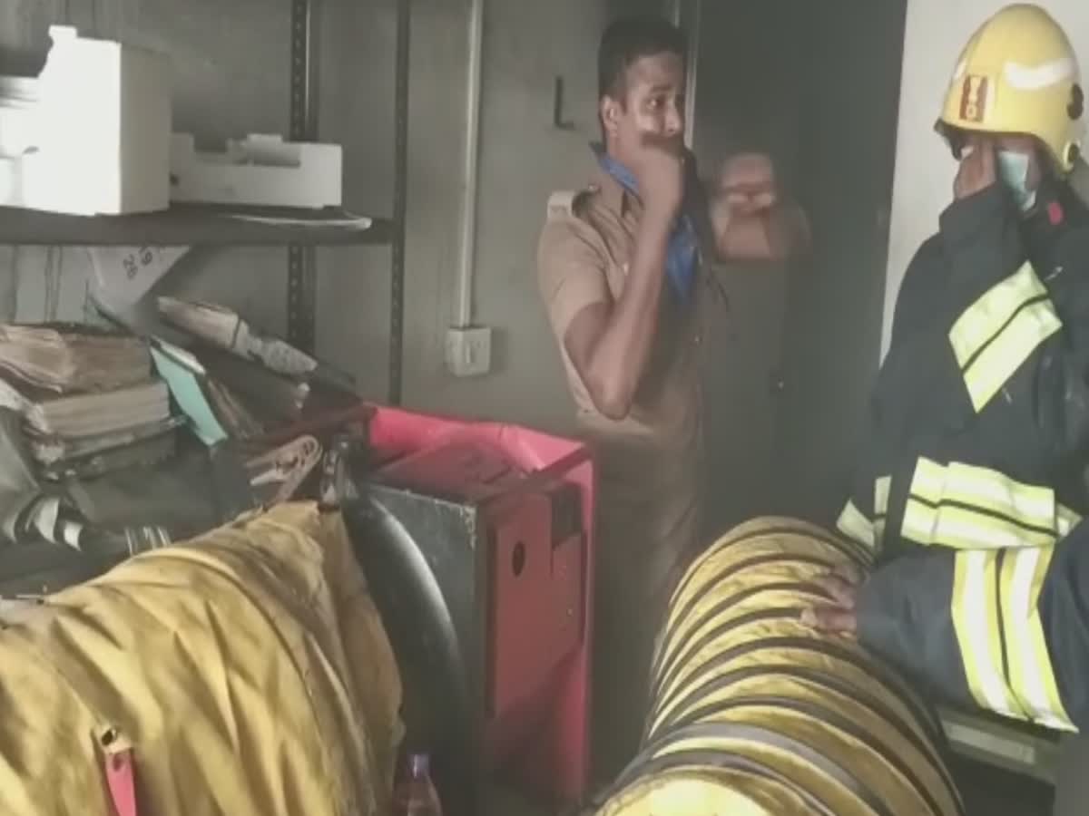 கொடுங்கையூர் BOI வங்கிக் கிளையில் திடீர் தீ விபத்து!, kodungaiyur-bank-of-india-branch-fire-accident