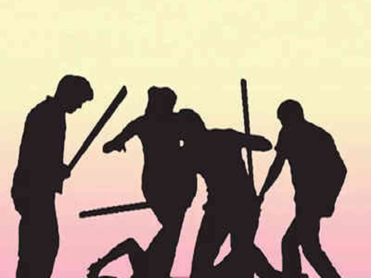 கடையில் தகராறு செய்தவர்களை இரும்பு ஆயுதங்களால் தாக்கிய வட மாநில தொழிலாளர்களால் பரபரப்பு!!, north-indian-laborers-attacked-persons-with-iron-weapons-who-created-dispute-in-chennai